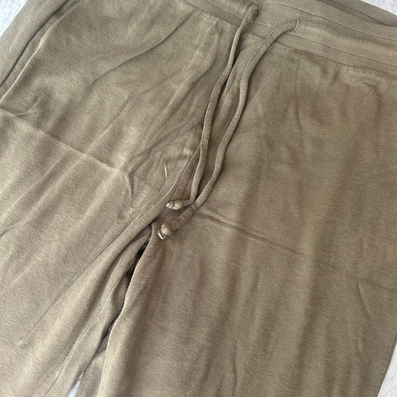 Madewell Joggers - Picture 6 of 6